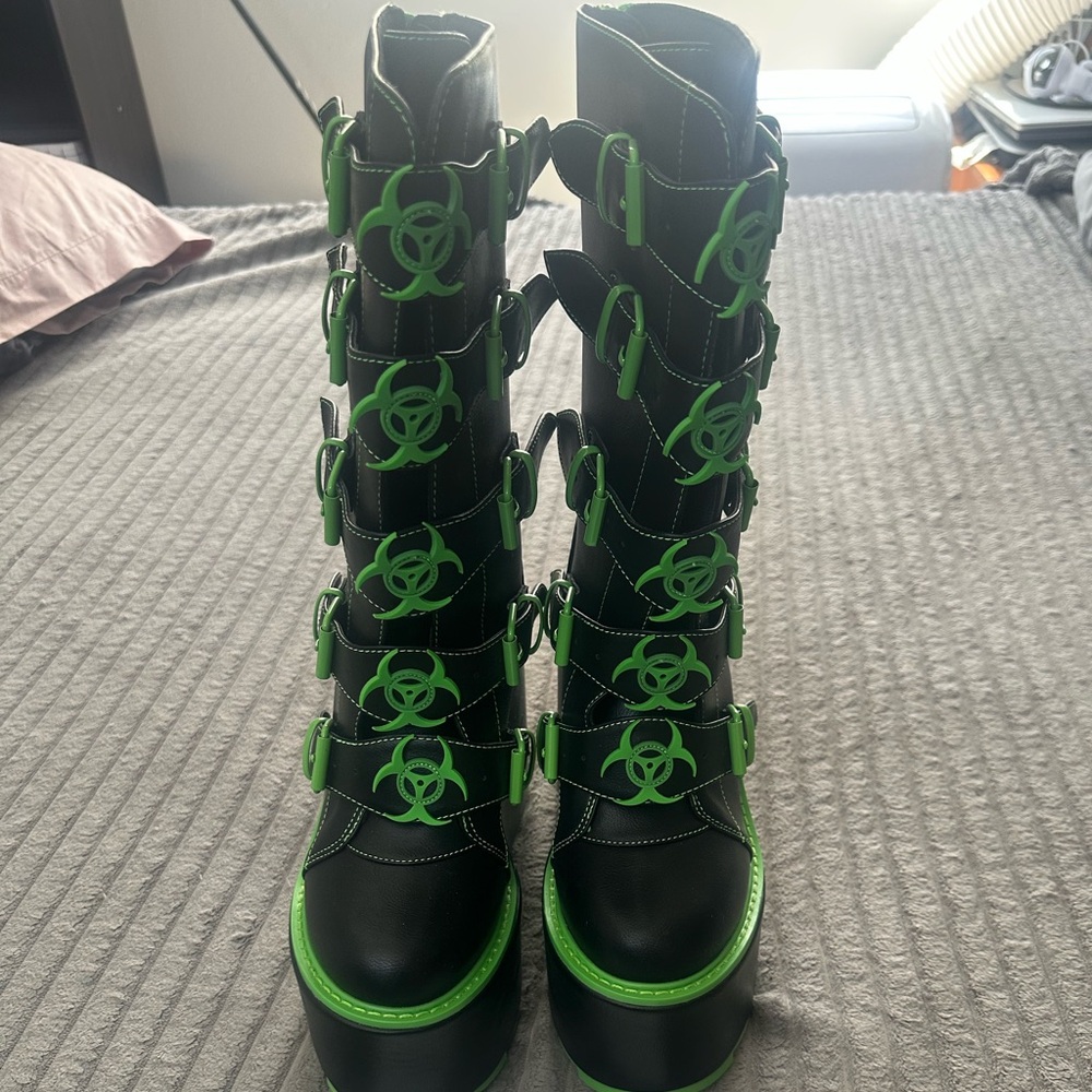 YRU Toxica Dune Platform Boots